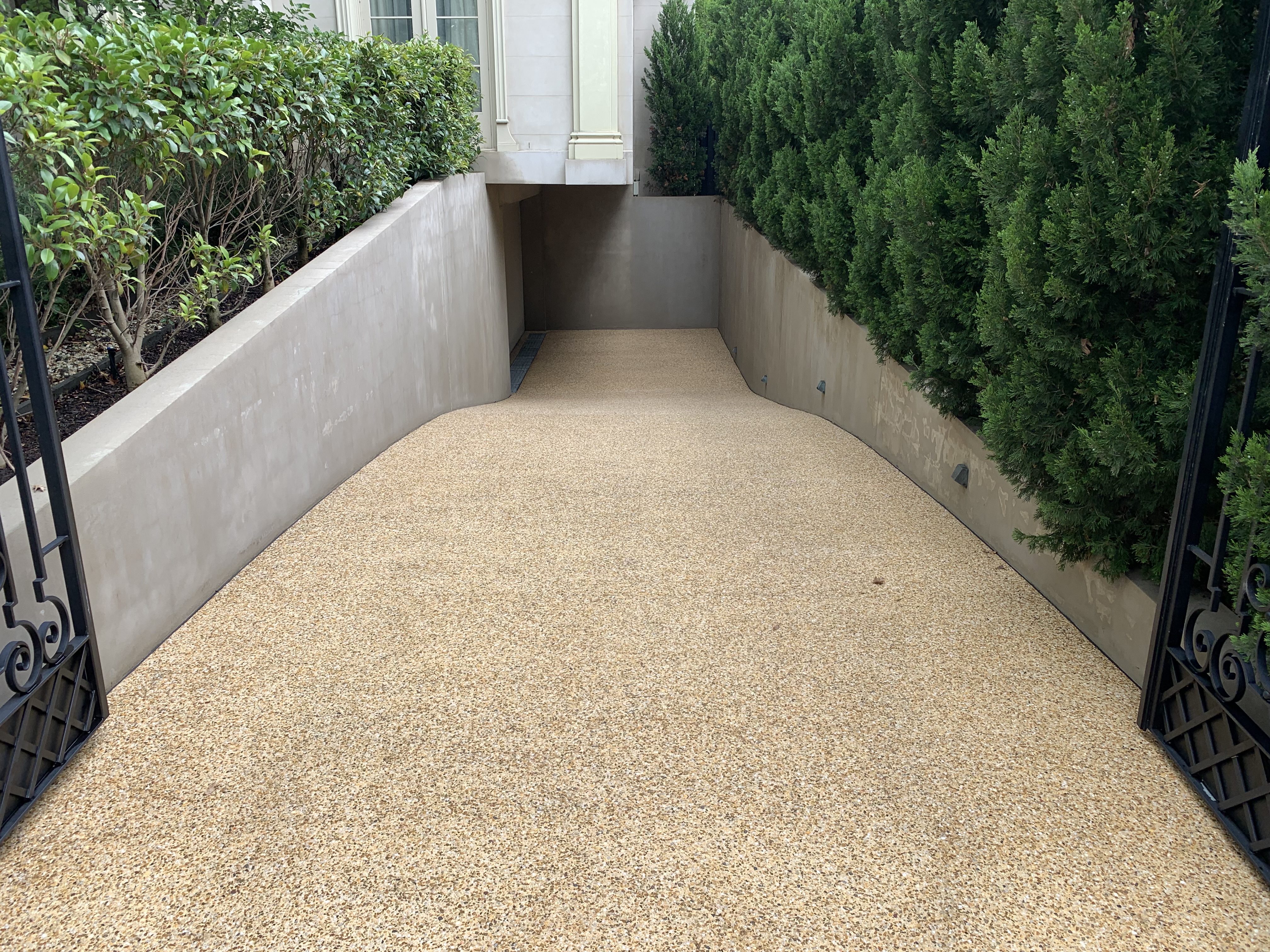 Amazing Driveway Washing Transformation In Canterbury, VIC Thumbnail