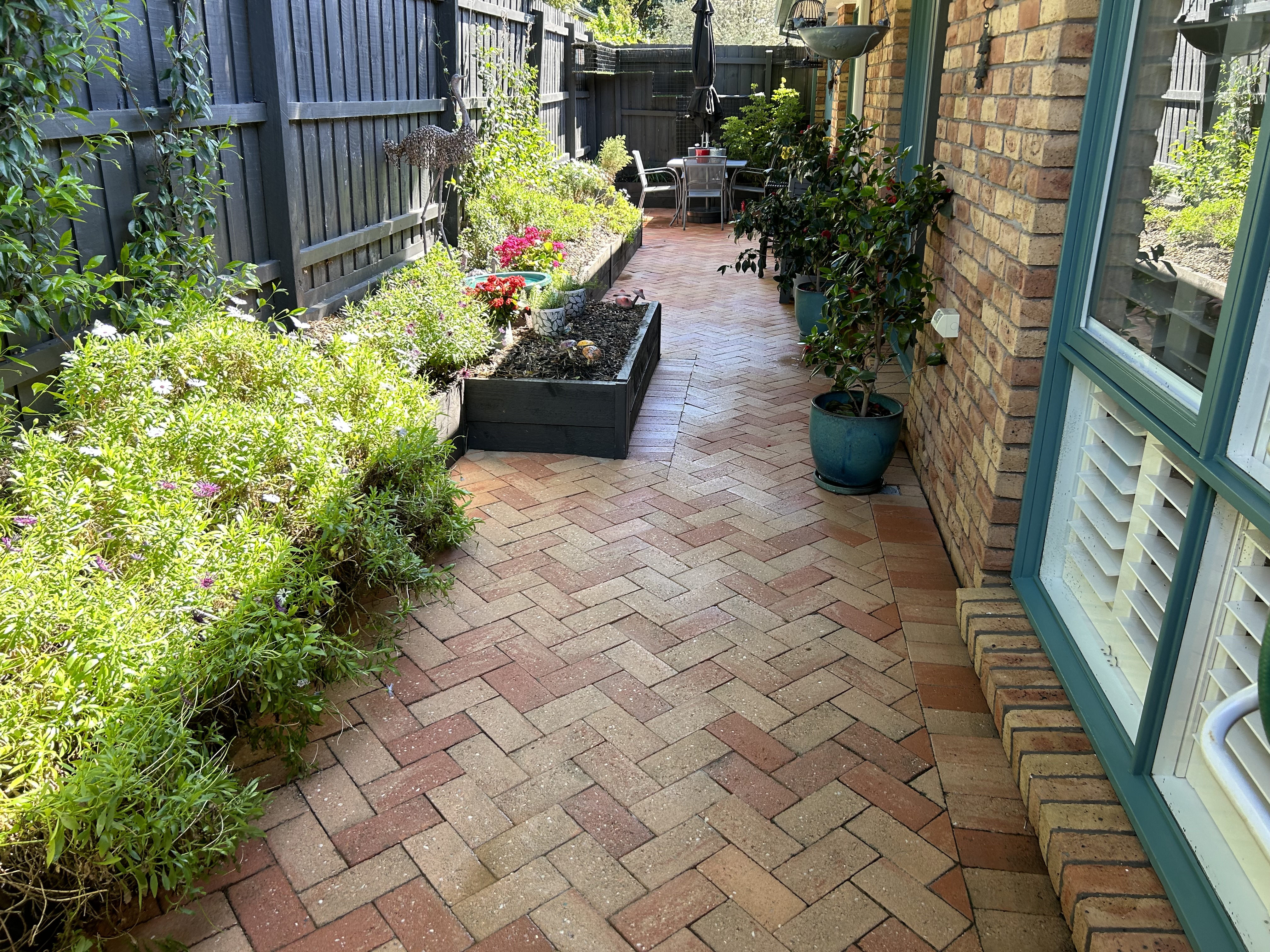 Rejuvenated paving in Hampton Thumbnail