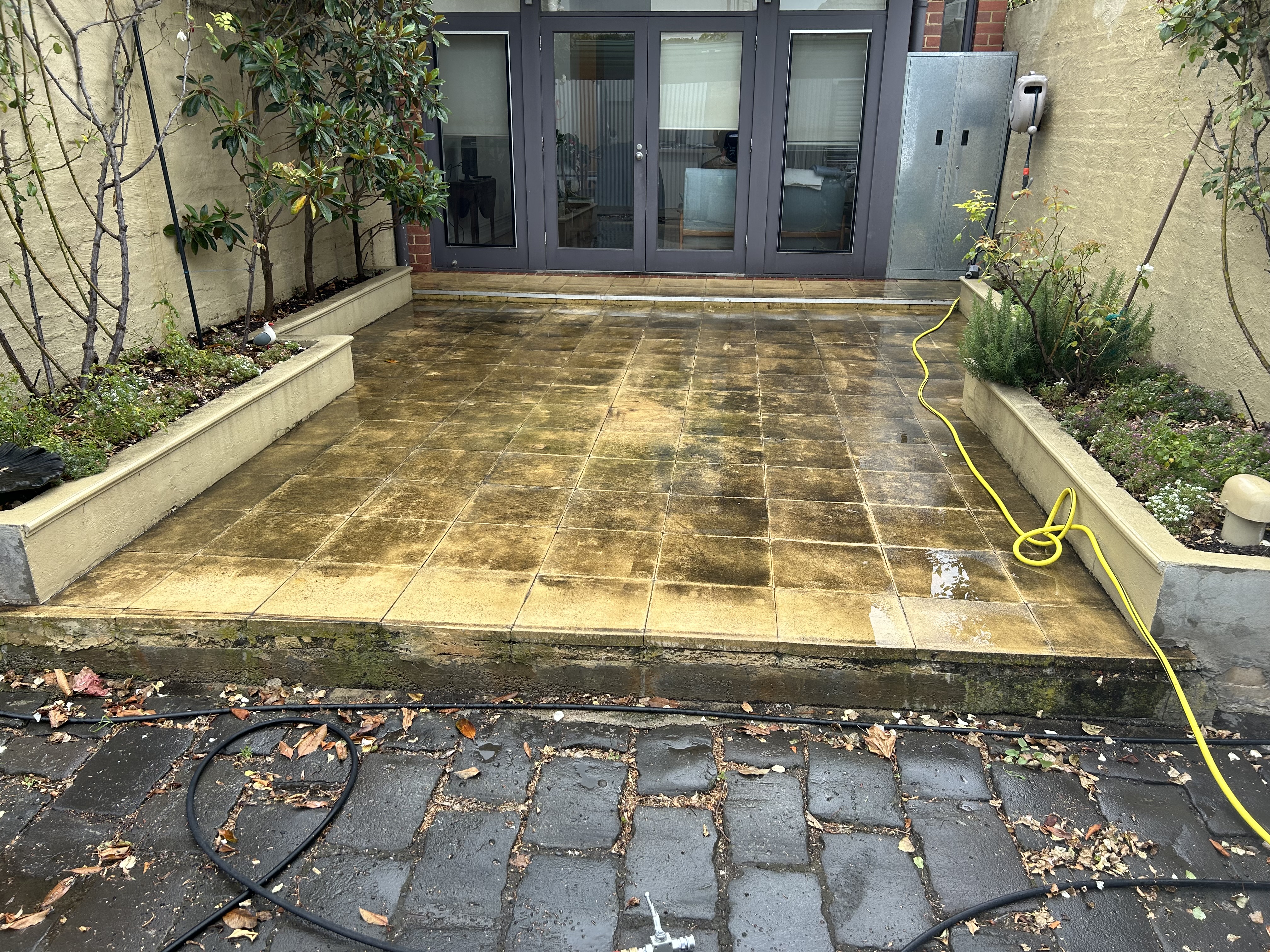 Top quality Pressure Cleaning/soft Washing Albert Park. Vic