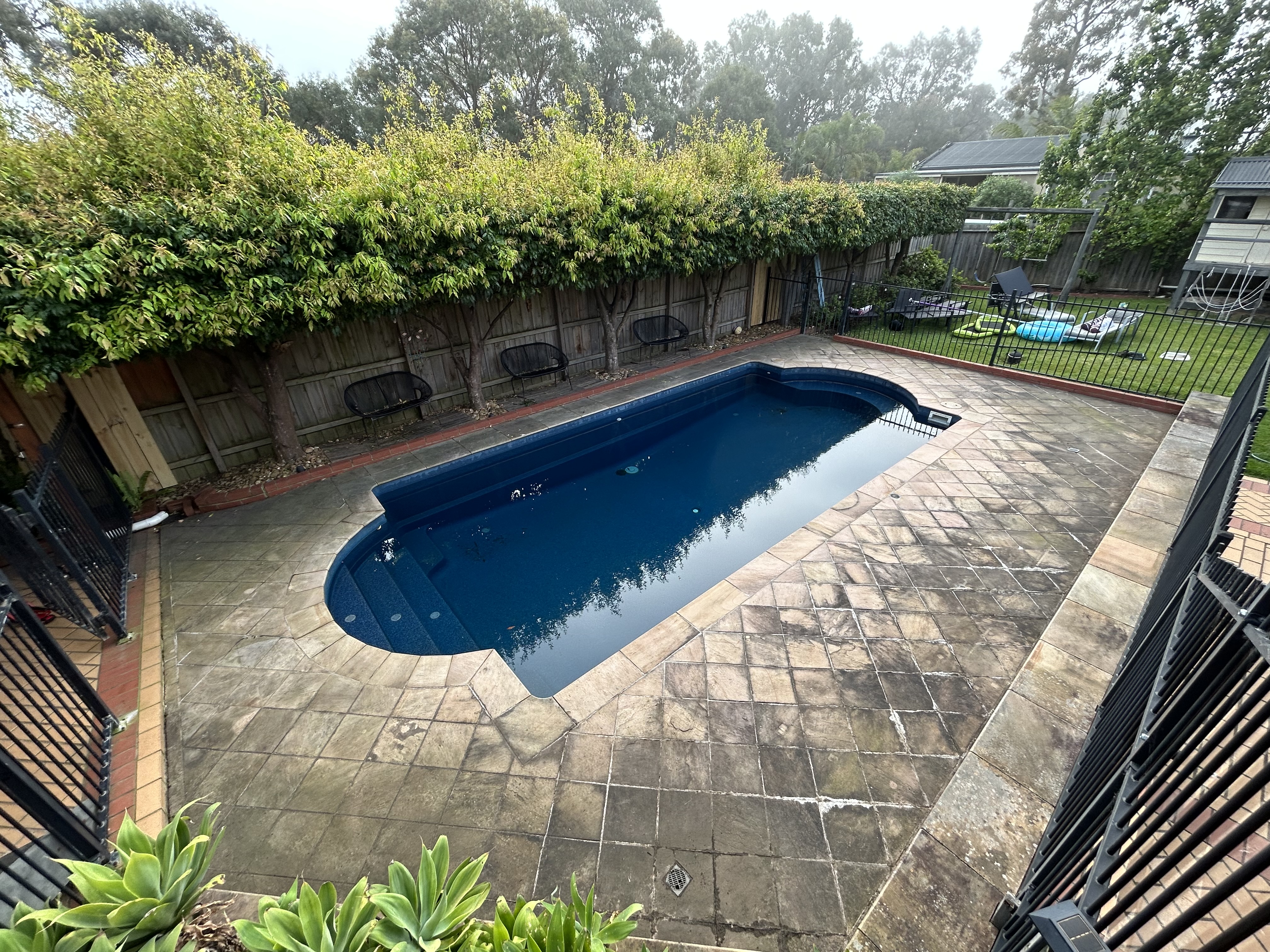 The Best Pool Surrounds Cleaning In Lysterfield, VIC Thumbnail
